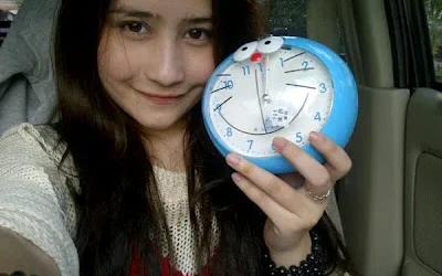 Biodata Prilly Latuconsina Pemeran Sissy di Ganteng Ganteng Serigala Dan Foto