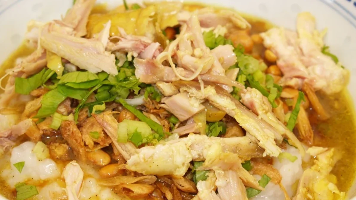 Resep & Cara Membuat Bubur Ayam Kuah Kuning