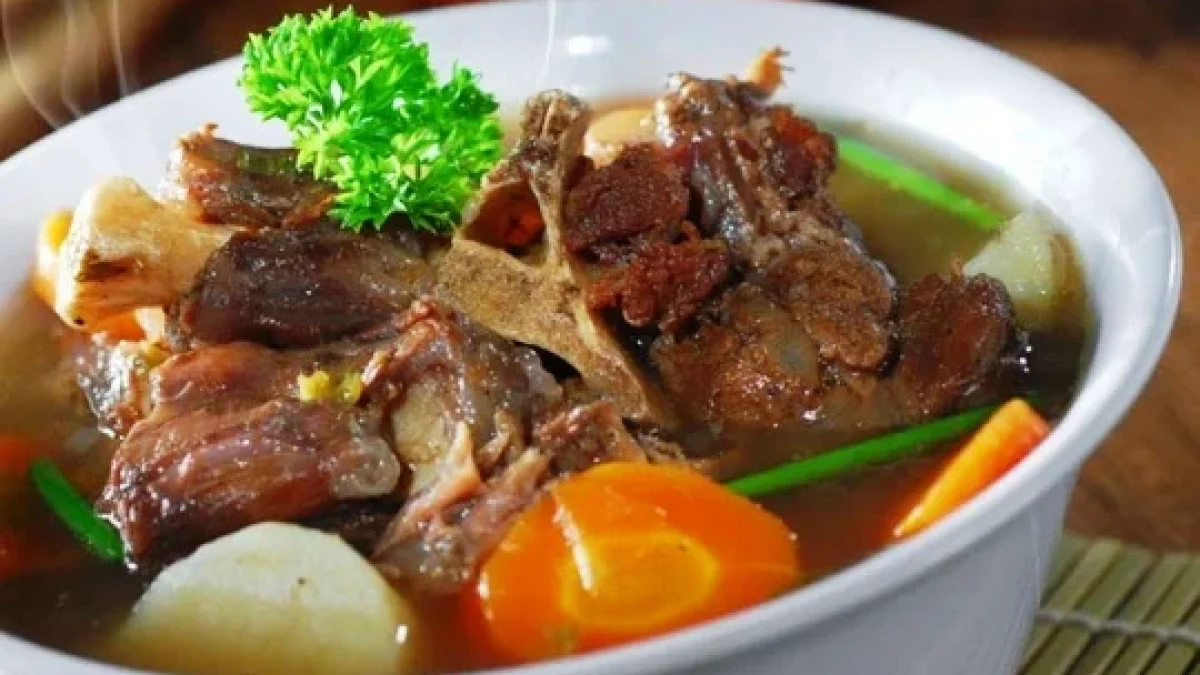 Resep Idul Adha 2017: Cara Membuat Sop Buntut Sapi Spesial Terbaru