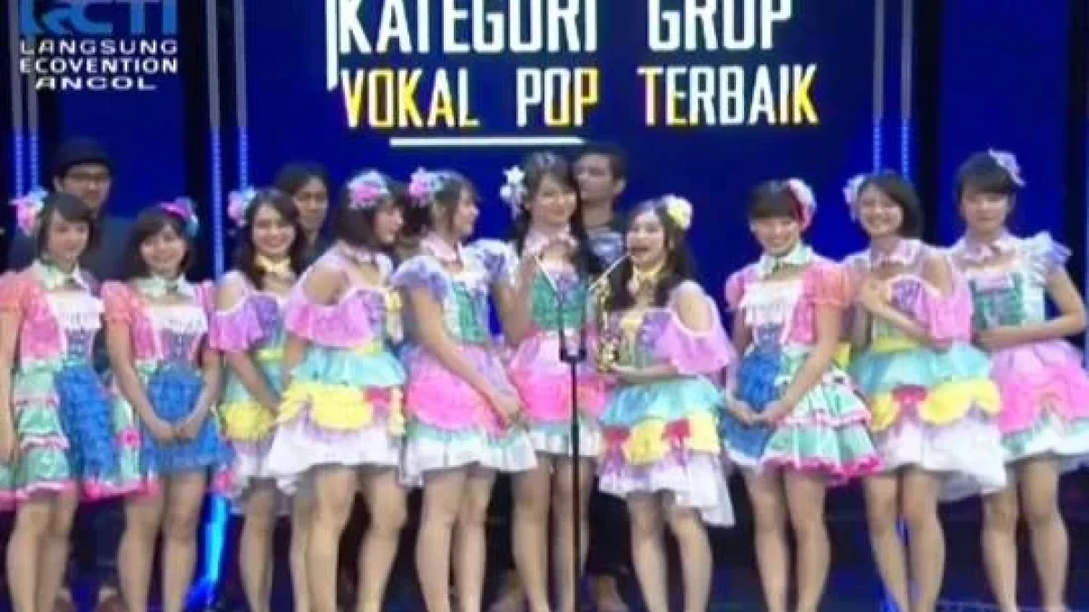 Heboh, JKT48 Dan Inul Daratista Buka Konser Nominasi AMI Awards 2016