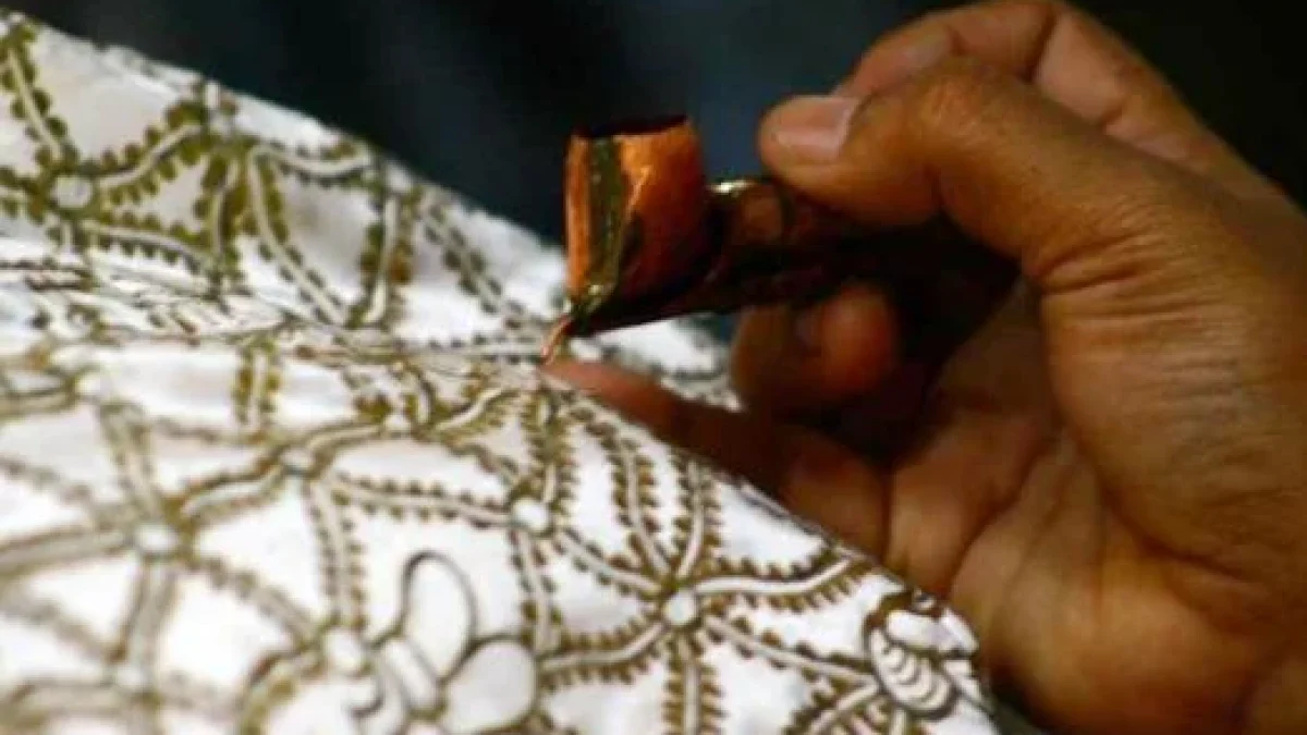 DP BBM Kata-Kata Selamat Hari Batik Nasional Terbaru