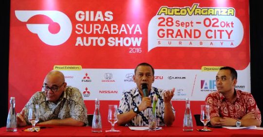 pameran otomotif Surabaya 2016
