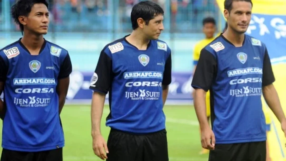 PREDIKSI Persegres Gresik United vs Arema Cronus ISC/TSC Pekan Ke-22 Jumat 7 Oktober 2016 Live Di SCTV