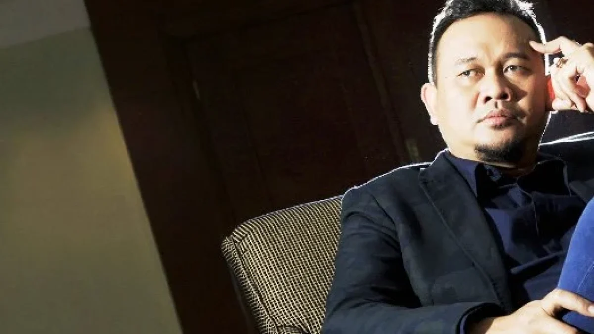 DP BBM Meme Cak Lontong, Gambar Kata-Kata Lucu Bikin Ngakak Terbaru