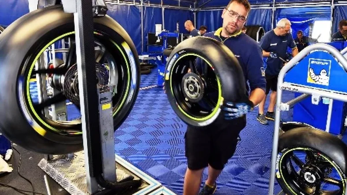 Berita Terbaru MotoGP Motegi 2016: Michelin Siapkan 4000 Ban untuk GP Jepang, Australia dan Malaysia