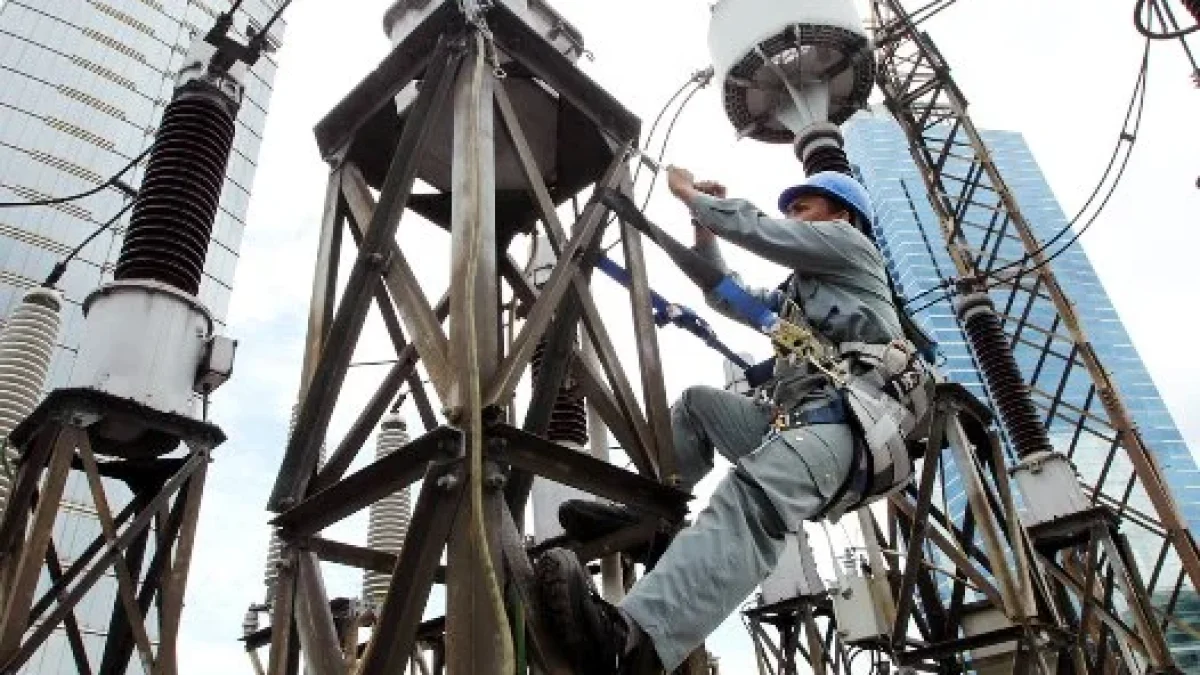 rekrutmen.pln.co.id: PT PLN Buka Lowongan Kerja Lulusan D3, D4, S1 03 – 16 Oktober 2016