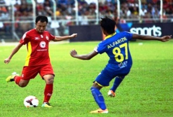 prediksi semen padang vs arema 2016