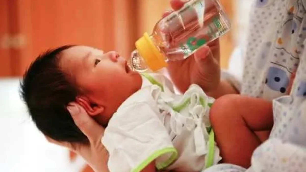 Waspadalah!! Pemberian Air Putih Pada Bayi