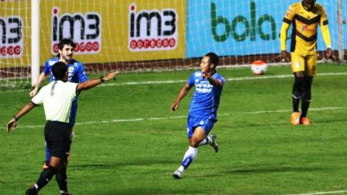 HASIL Mitra Kukar vs Persib Bandung Tadi Malam Skor Akhir 2-1 ISC/TSC Pekan Ke-24 Minggu 26 Oktober 2016
