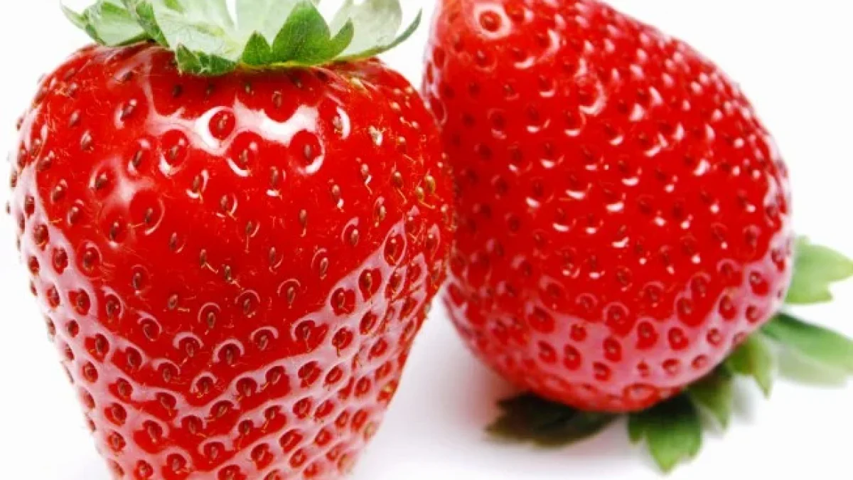 10 Macam Buah Dan Sayur Yang Berwarna Merah Beserta Khasiatnya