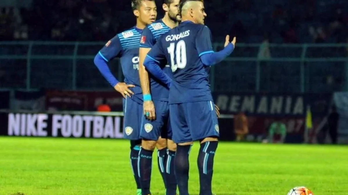 Hasil Barito Putera vs Arema Cronus Hari Ini, Skor Akhir 0-1 ISC/TSC 2016 Pekan Ke-29 : Gol Ke Delapan Hamka Hamzah Dan Arema Masih Tetap Bertengger Di Puncak Klasemen