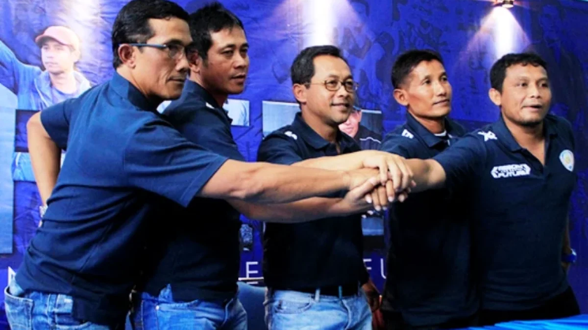 Aji Santoso Ala Pandawa Lima Untuk Arema FC Di Kompetisi 2017