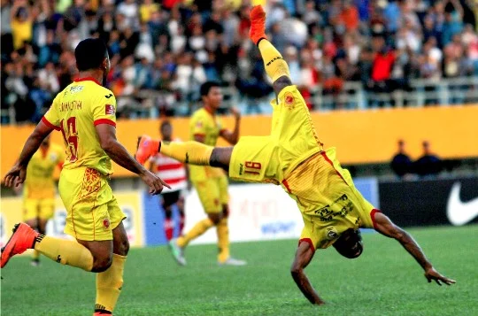 PREDIKSI SFC vs Bali United Live Di Indosiar, Jadwal ISC A Pekan Ke-33 (11/12/16) : Laskar Wong Kito Harus Menang Lawan Serdadu Tridatu
