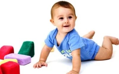 Tips Merangsang Bayi Mau dan Gemar Merangkak