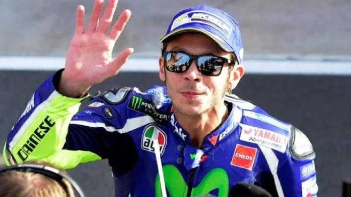Heboh! Valentino Rossi Liburan di Labuan Bajo