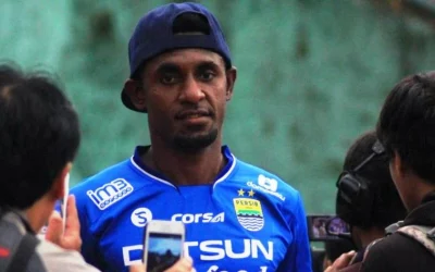 Yanto Rudolf Basna Center Back Arema FC Musim 2017 ?