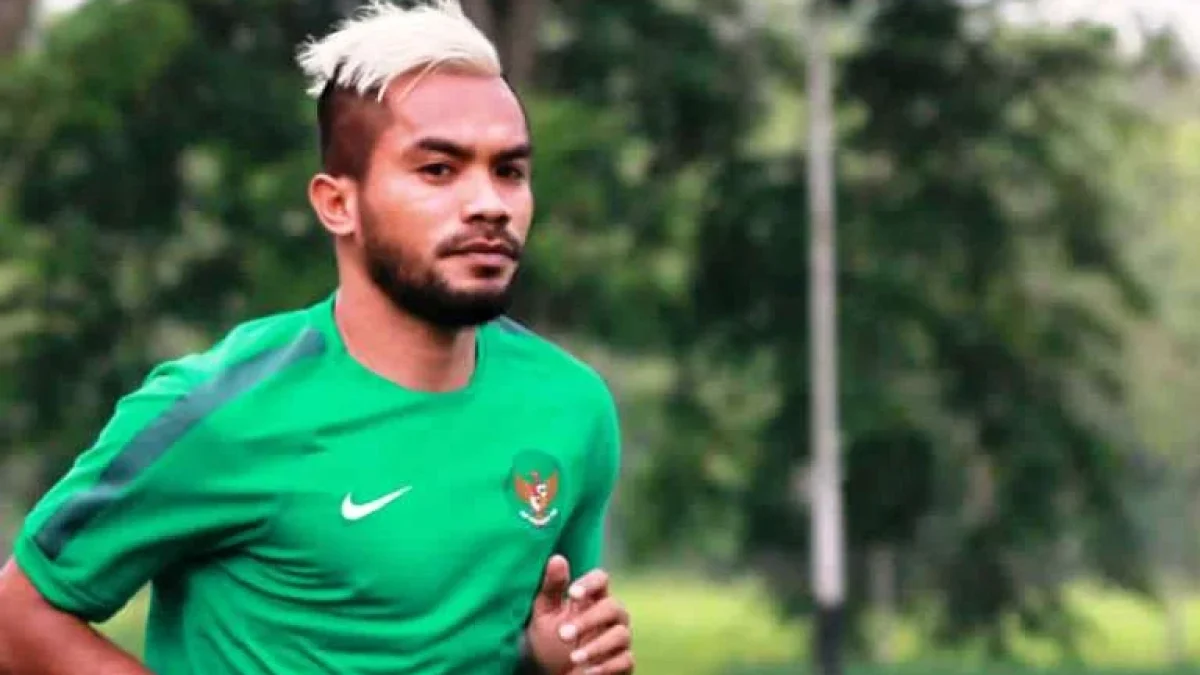 Zulham Malik Zamrun Resmi Berkostum Naga Mekes Musim kompetisi 2017