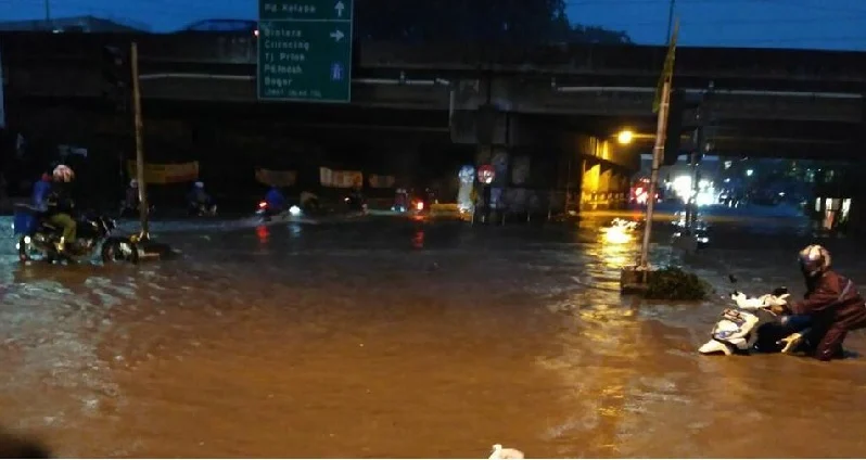 Solusi Banjir Jakarta: Antara Ahok, Anies, Kepala BNPB dan Pakar Tata Kota