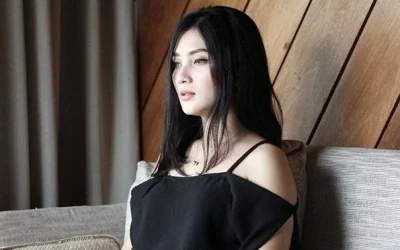 Profil Nur Aini Wulandaru : Ternyata Oh Ternyata