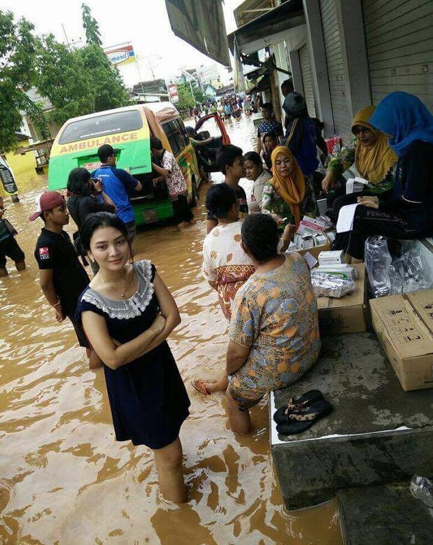 Foto Korban Banjir, Si Cantik 