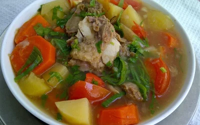 6 Makanan Penghangat Tubuh di Musim Hujan