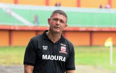 Piala Presiden 2017 : Laga Hidup Mati MU vs Perseru Serui Malam Ini Live on SCTV di Stadion Gelora Ratu Pamelingan Kab. Pamekasan, Madura (14/02/17)