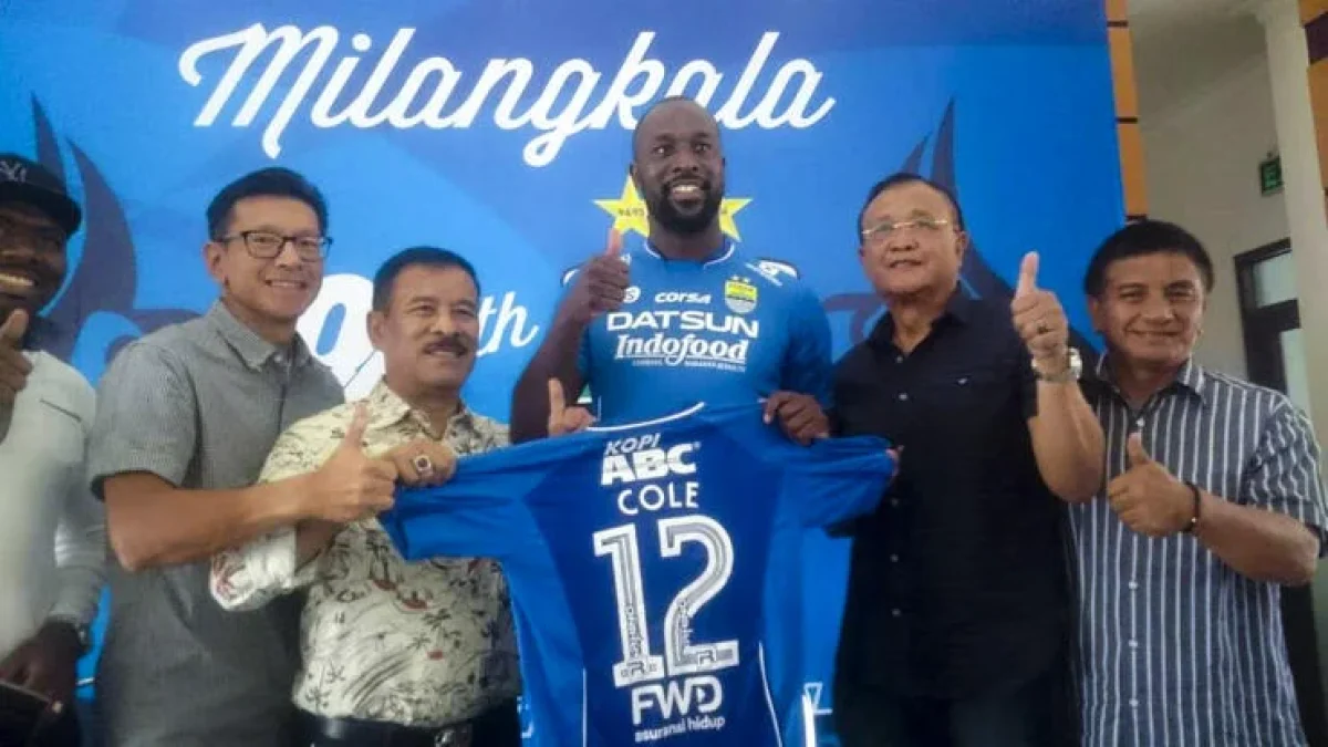 Berita Transfer Terkini Liga 1 2017: Dibalik Cartlon Cole Merapat ke Bandung