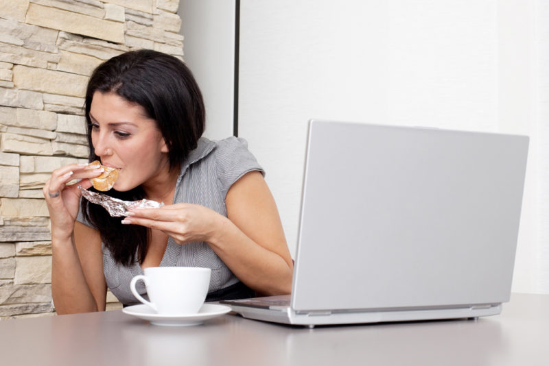 7 Tips Alami Kurangi Nafsu Makan Terbaru: Tidak Harus Makan Sedikit.