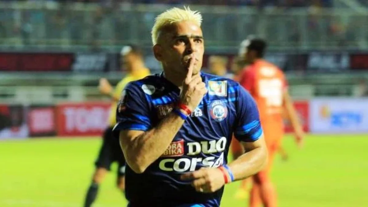 Cristian Eloco Gonzales Lebih Suka Gaji Lancar di Arema FC Dari Pada Menggaet Marquee Player di Liga 1 Indonesia 2017
