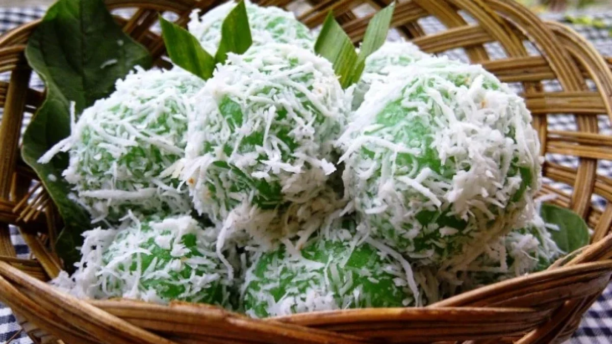 Aneka Resep Kue Basah Tradisional 2018: Cara Membuat Klepon Manis Legit Sekali
