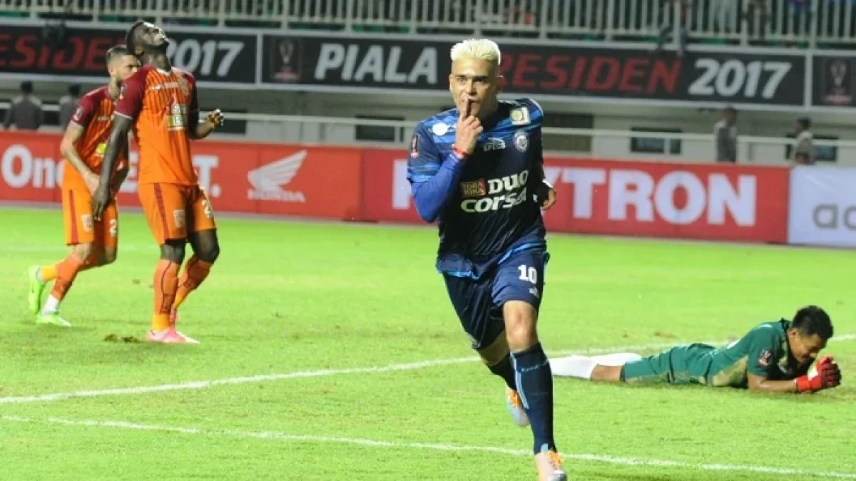 Akhirnya Cristian Eloco Gonzales Resmi Perpanjang Kontrak Dengan Arema FC