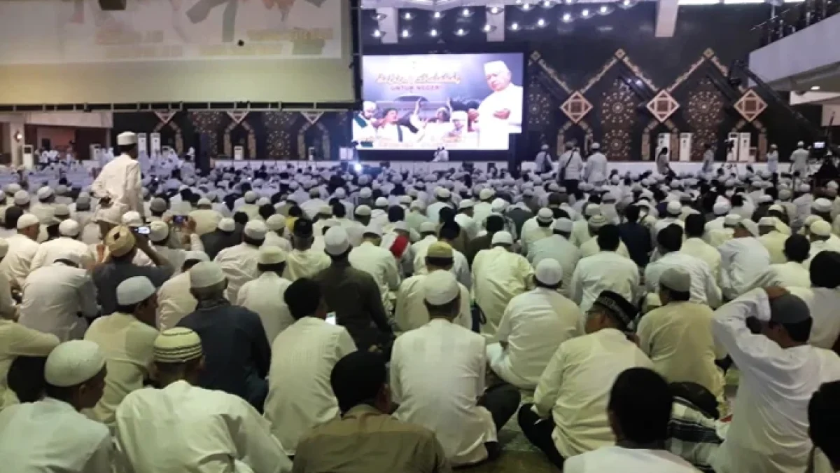 Haul Soeharto 2017: Cawagub DKI Djarot sempat diusir, Anies disambut Takbir