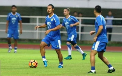 Persib Bandung Gaet Penyerang Predator Bertipikal M. Sacramento (SP) dan Albeto Beto Goncalves (SFC)
