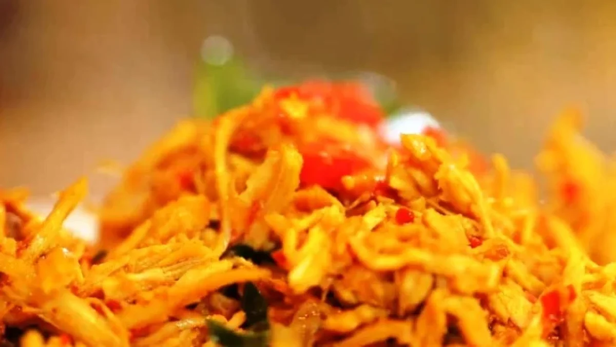 Resep dan Cara Membuat Ayam Suwir Empuk dan Harum Banget