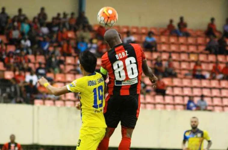 HASIL Persipura VS Persegres GU Live On TVOne, Skor 1-1 FT Liga Gojek Traveloka 2017 di Stadion Mandala Jayapura
