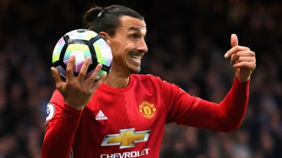 Manchester United Sanggup Memberikan Kontrak Fantastis Agar Ibra Bertahan Di Old Trafford