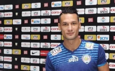 Ini Alasan Sebenarnya Raphael Maitimo Merumput Bersama Persib