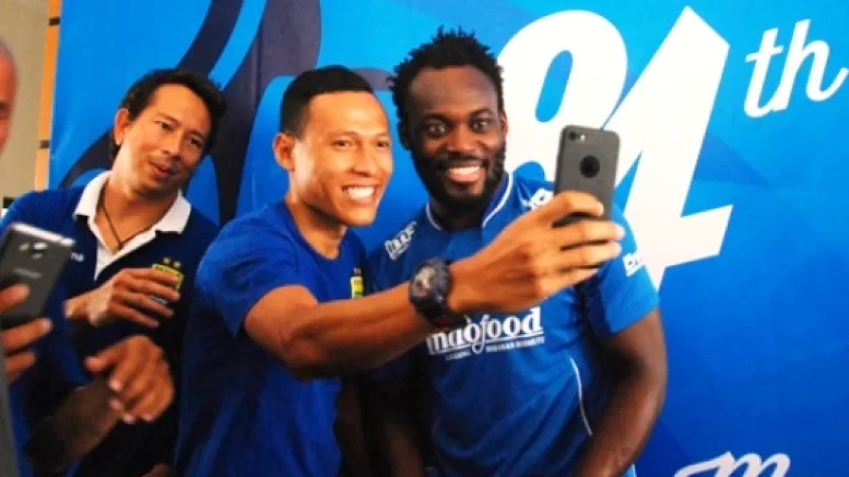 Laga Ujicoba Persib Bandung : M. Essien dan Cole Akan Tampil Perdana Berkostum Bandung Hadapi Bali United FC (8/4/17)