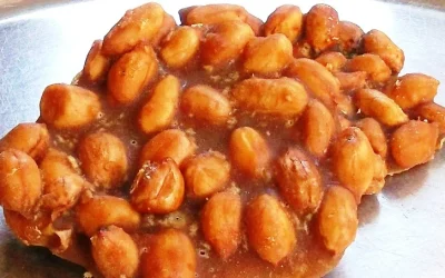 Ampyang Gula Jawa, Camilan Tradisional Dengan Rasa Legit dan Gurih