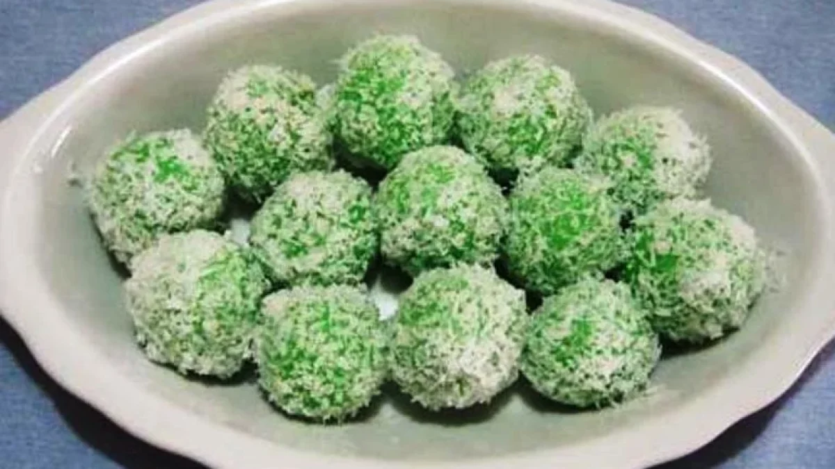 Klepon Pandan Isi Gula Merah Yang Nikmat Rasakan Sensasi Ledakannya Dimulut Anda