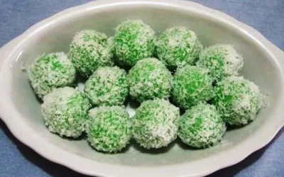 Klepon Pandan Isi Gula Merah Yang Nikmat Rasakan Sensasi Ledakannya Dimulut Anda