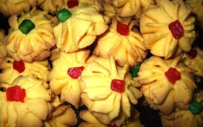 Kue Kering Terpopuler: Kue Semprit Almond Yang Enak Banget