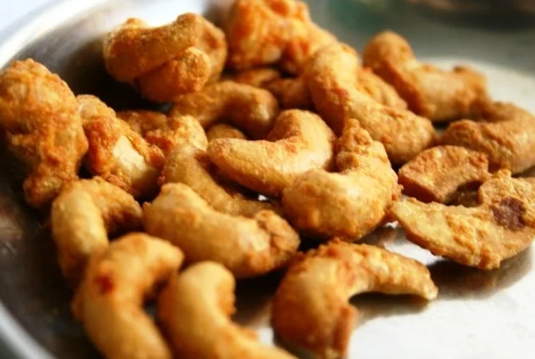 Kacang mede Manis, Pedas, Renyah Panganan Lebaran Yang Paling Diminati