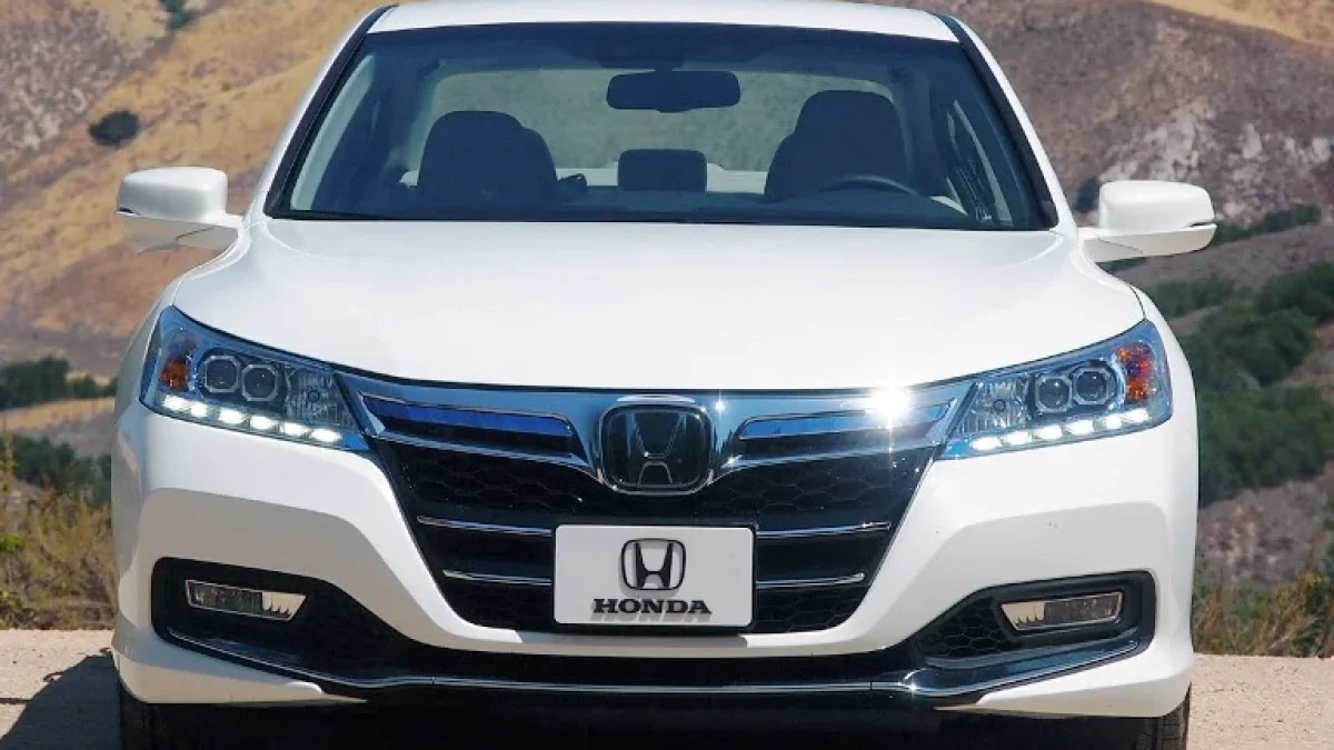 Harga Mobil Accord Terbaru Juni 2026, Spesifikasi Mesin 4 Silinder Segaris VTEC DOHC 16 Valve