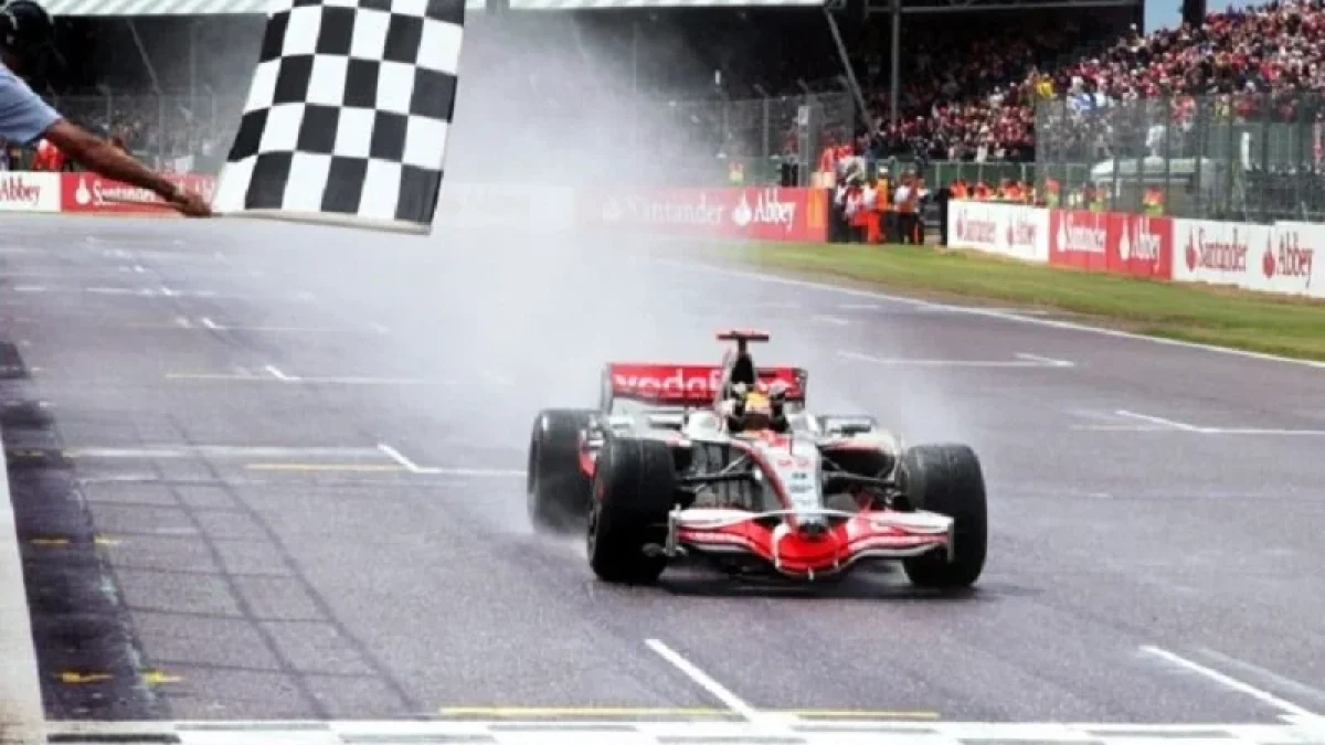 Hasil Kualifikasi F1 Spanyol 2017: Akhirnya Hamilton Tercepat, Urutan Dua Vettel, Ketiga Bottas