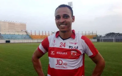 Klasemen Dan Top Score Liga 1 Gojek Traveloka Terbaru: Pasukan Ramang Pimpin Kasta Tertinggi Dengan 16 Poin Serta Peter Odemwingie Rajai Gol Terbanyak
