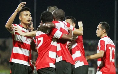 Akhirnya Madura United FC Pecah Rekor Tak Terkalahkan PS TNI di Stadion Gelora Ratu Pamelingan