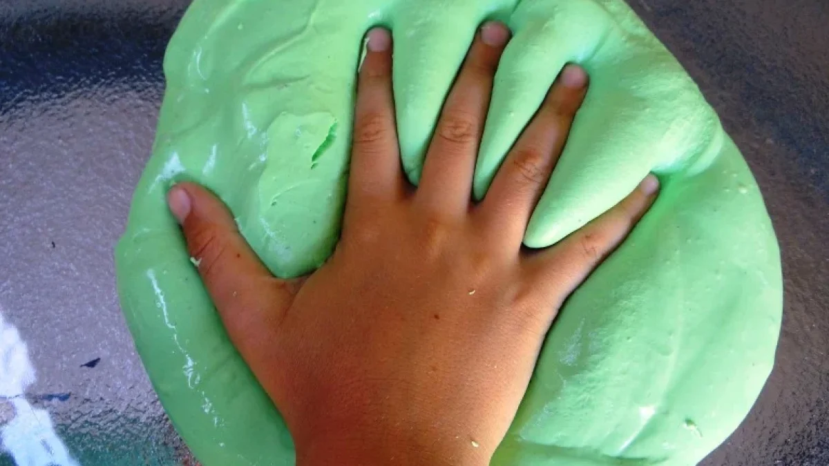Cara Membuat Slime Yang Aman Untuk Mainan Anak