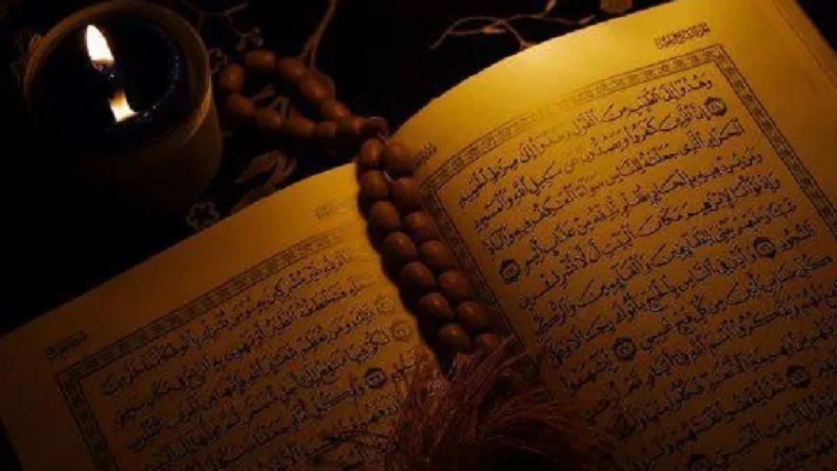 CAPTION STATUS WA MENYAMBUT MALAM NUZULUL QURAN 2020: Gambar Animasi Bergerak GIF Terbaru