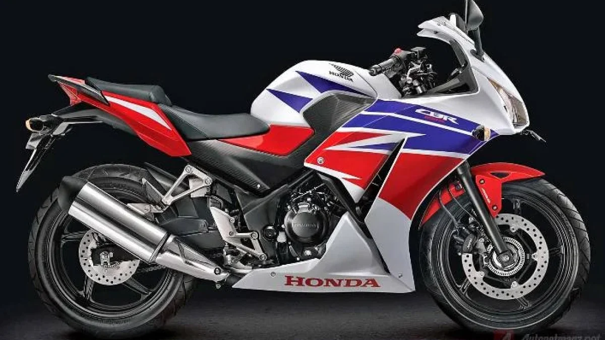 Harga Honda CBR 250R ABS Terbaru Juni 2026, Spesifikasi Mesin 4 Dohc Liquid Cooled Auto 250 Cc